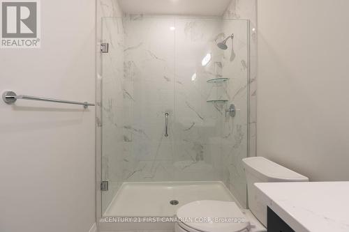 201 - 1975 Fountain Grass Drive, London, ON - Indoor Photo Showing Bathroom