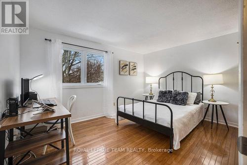 194 Barrow Crescent N, Ottawa, ON - Indoor Photo Showing Bedroom