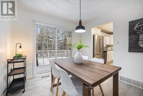 194 Barrow Crescent N, Ottawa, ON - Indoor Photo Showing Dining Room