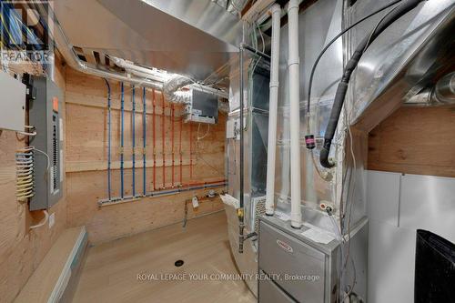 90 Howard Road, Newmarket, ON - Indoor Photo Showing Basement