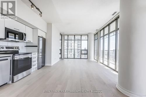 3703 - 33 Charles Street, Toronto, ON - Indoor Photo Showing Kitchen