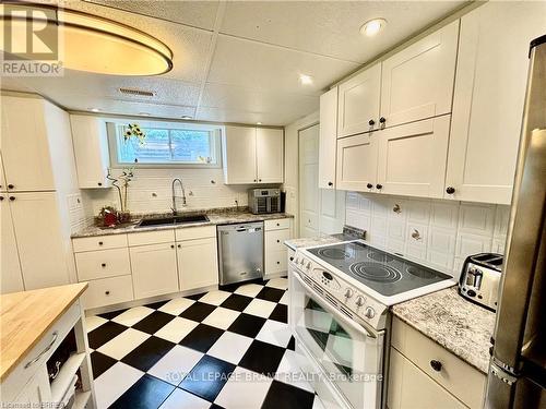 806 Regional 1 Road, Norfolk, ON - Indoor Photo Showing Kitchen