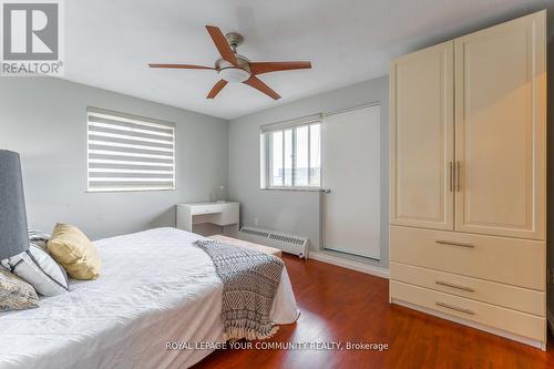 704 - 15 Elizabeth Street N, Mississauga, ON - Indoor Photo Showing Bedroom