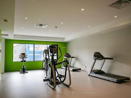 901-55 Ontario St, Toronto, ON - Indoor Photo Showing Gym Room