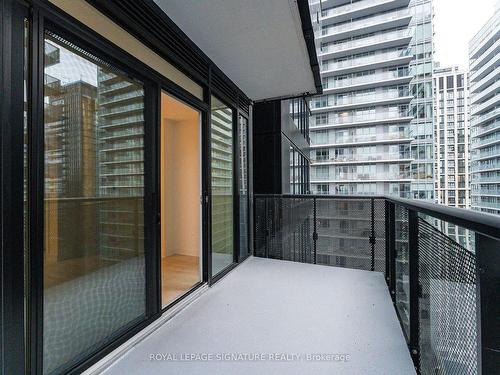 2506-127 Broadway Ave, Toronto, ON - Outdoor With Balcony With Exterior