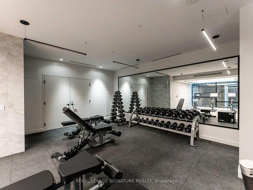 2506-127 Broadway Ave, Toronto, ON - Indoor Photo Showing Gym Room