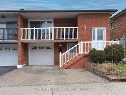 18 Wright St, Brampton, ON - Outdoor With Balcony With Exterior