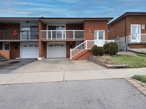 18 Wright St, Brampton, ON - Outdoor With Balcony