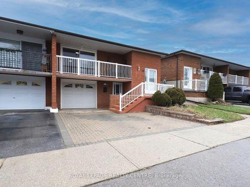 18 Wright St, Brampton, ON - Outdoor With Balcony With Facade