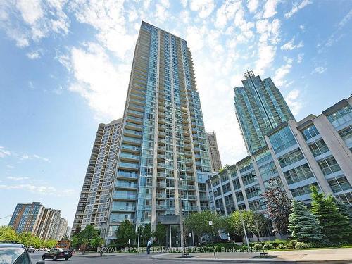 304-225 Webb Dr, Mississauga, ON - Outdoor With Facade