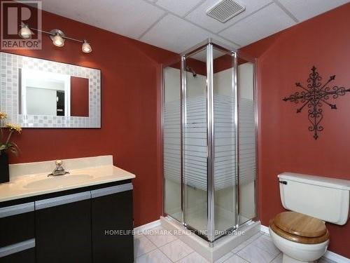 5429 Edencroft Crescent, Mississauga, ON - Indoor Photo Showing Bathroom