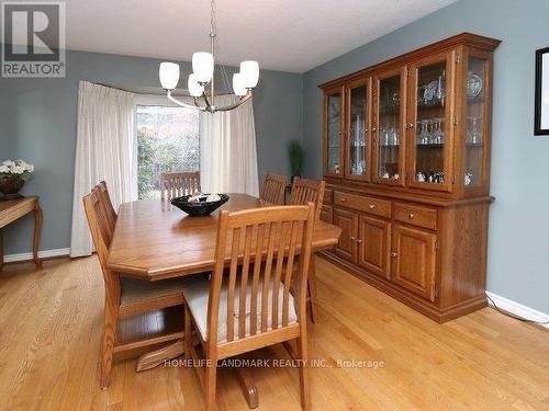 5429 Edencroft Crescent, Mississauga, ON - Indoor Photo Showing Dining Room