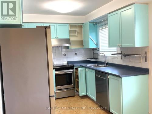 119 - 5260 Mcfarren Boulevard, Mississauga, ON - Indoor Photo Showing Kitchen With Double Sink