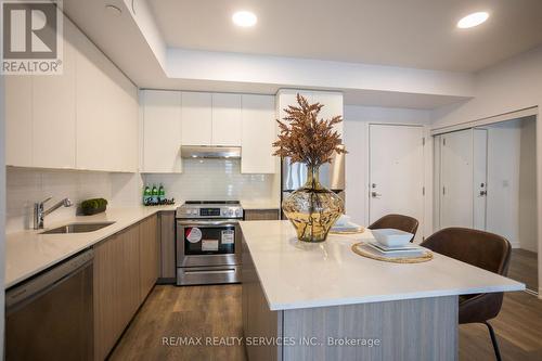 204 - 120 Canon Jackson Drive, Toronto, ON - Indoor Photo Showing Kitchen With Stainless Steel Kitchen With Upgraded Kitchen