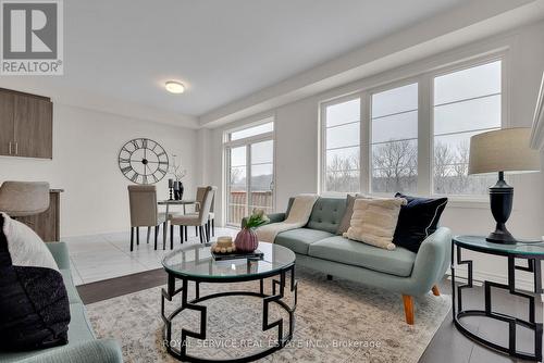 472 Trevor Street, Cobourg, ON - Indoor Photo Showing Living Room