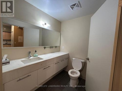 1008 - 21 Nelson Street, Toronto, ON - Indoor Photo Showing Bathroom