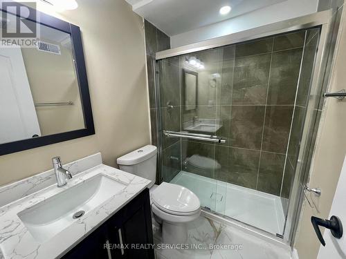 23 Pearson Road, Brampton, ON - Indoor Photo Showing Bathroom