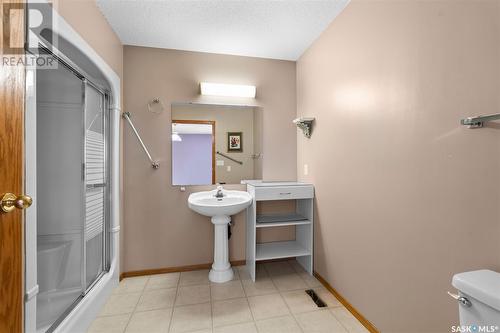 8 Chemin Bellevue Road, Battleford, SK - Indoor Photo Showing Bathroom