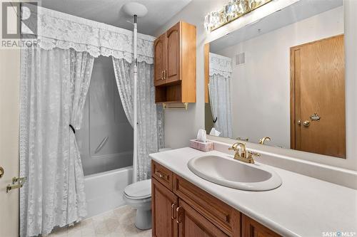 8 Chemin Bellevue Road, Battleford, SK - Indoor Photo Showing Bathroom