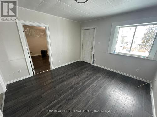 38 - 42 Commercial Avenue, Timmins, ON - Indoor Photo Showing Other Room