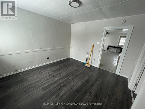 38 - 42 Commercial Avenue, Timmins, ON - Indoor Photo Showing Other Room