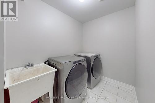 4 Sirius Crescent, Toronto, ON - Indoor Photo Showing Laundry Room