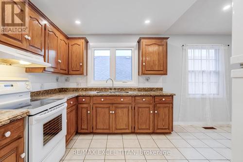 Main - 113 Back Street, Bradford West Gwillimbury, ON - Indoor Photo Showing Kitchen