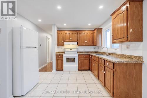 Main - 113 Back Street, Bradford West Gwillimbury, ON - Indoor Photo Showing Kitchen