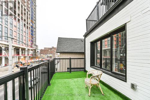 2F - 997 Dufferin Street, Toronto, ON - Outdoor With Balcony With Exterior