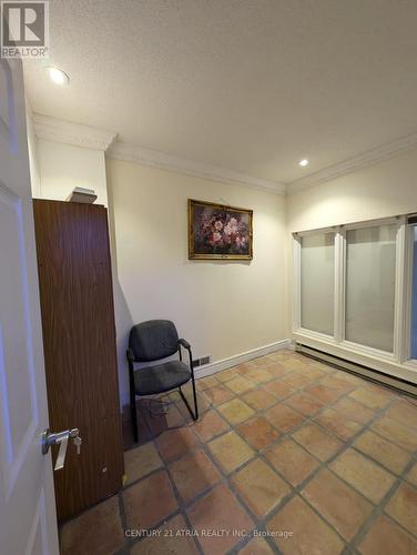 2 - 15 Canham Crescent, Toronto, ON - Indoor Photo Showing Other Room