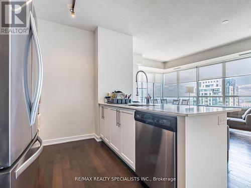 3102 - 4011 Brickstone Mews, Mississauga, ON - Indoor Photo Showing Kitchen With Stainless Steel Kitchen With Upgraded Kitchen