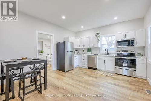 4537 Westchester Bourne, Thames Centre, ON - Indoor Photo Showing Kitchen