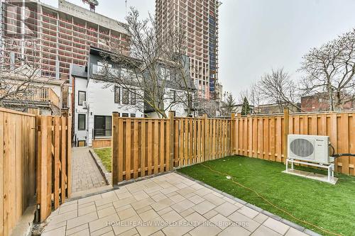 Laneway - 995 Dufferin Street, Toronto, ON - Outdoor