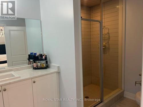 25 Christine Elliott Avenue, Whitby, ON - Indoor Photo Showing Bathroom