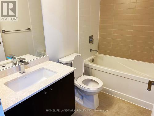 2310 - 510 Curran Place, Mississauga, ON - Indoor Photo Showing Bathroom