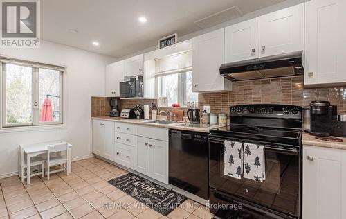 66 Mcmurchy Avenue N, Brampton, ON - Indoor Photo Showing Kitchen