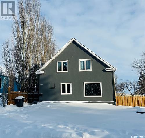 387 2Nd Avenue Nw, Swift Current, SK - Outdoor