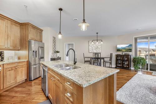 6304-4026 Pritchard Drive, West Kelowna, BC - Indoor Photo Showing Kitchen With Double Sink With Upgraded Kitchen