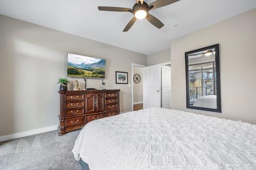 6304-4026 Pritchard Drive, West Kelowna, BC - Indoor Photo Showing Bedroom