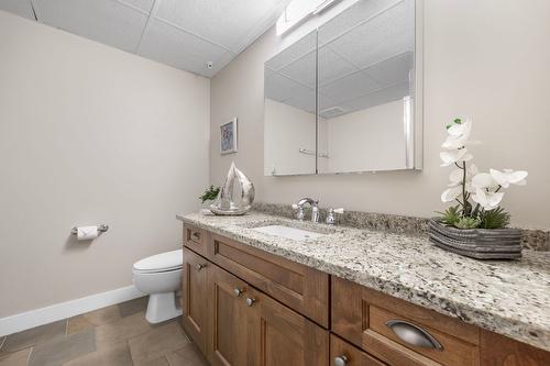 6304-4026 Pritchard Drive, West Kelowna, BC - Indoor Photo Showing Bathroom