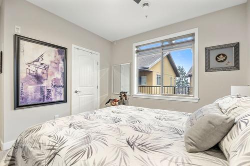 6304-4026 Pritchard Drive, West Kelowna, BC - Indoor Photo Showing Bedroom