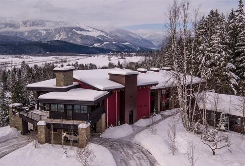 1944 Leidloff Road, Revelstoke, BC - Outdoor With Deck Patio Veranda