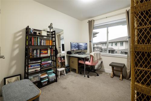 49-300 Drysdale Boulevard, Kelowna, BC - Indoor Photo Showing Office