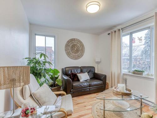 Salon - 254  - 258 Rue Léo, Longueuil (Le Vieux-Longueuil), QC - Indoor Photo Showing Living Room