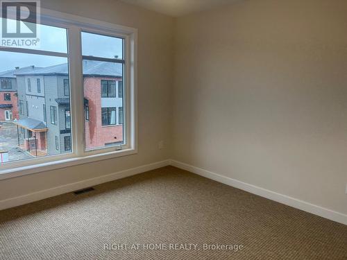 204 Tussock Point, Ottawa, ON - Indoor Photo Showing Other Room