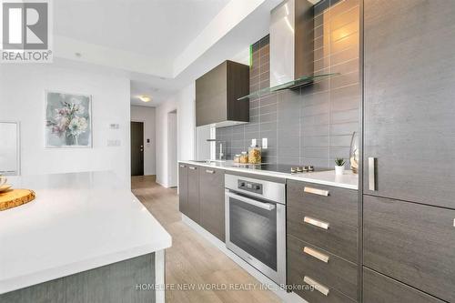 2307 - 9 Bogert Avenue, Toronto, ON - Indoor Photo Showing Kitchen With Upgraded Kitchen