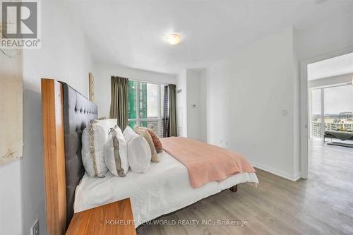 2307 - 9 Bogert Avenue, Toronto, ON - Indoor Photo Showing Bedroom