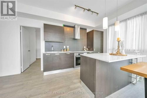 2307 - 9 Bogert Avenue, Toronto, ON - Indoor Photo Showing Kitchen With Upgraded Kitchen