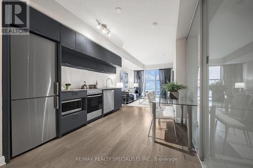 4909 - 181 Dundas Street E, Toronto, ON - Indoor Photo Showing Kitchen With Stainless Steel Kitchen With Upgraded Kitchen