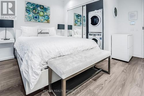 4909 - 181 Dundas Street E, Toronto, ON - Indoor Photo Showing Bedroom